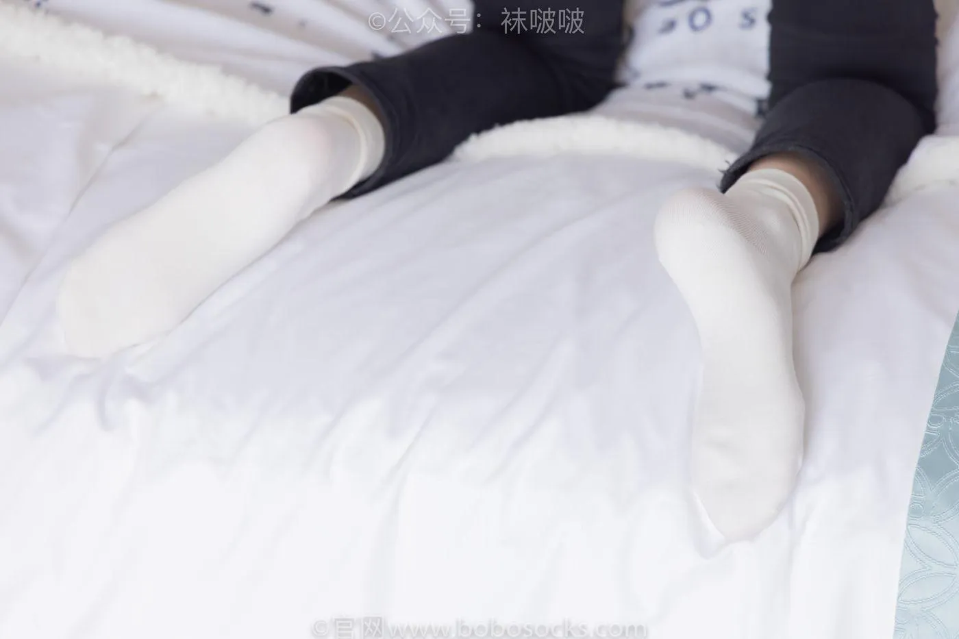 [BoBoSocks袜啵啵]NO.055 稚予-斯凯奇运动鞋、白棉袜、黑棉袜 [139P]插图3